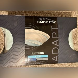 Brand new Tempur-pedic Promid +cooling Queen pillow